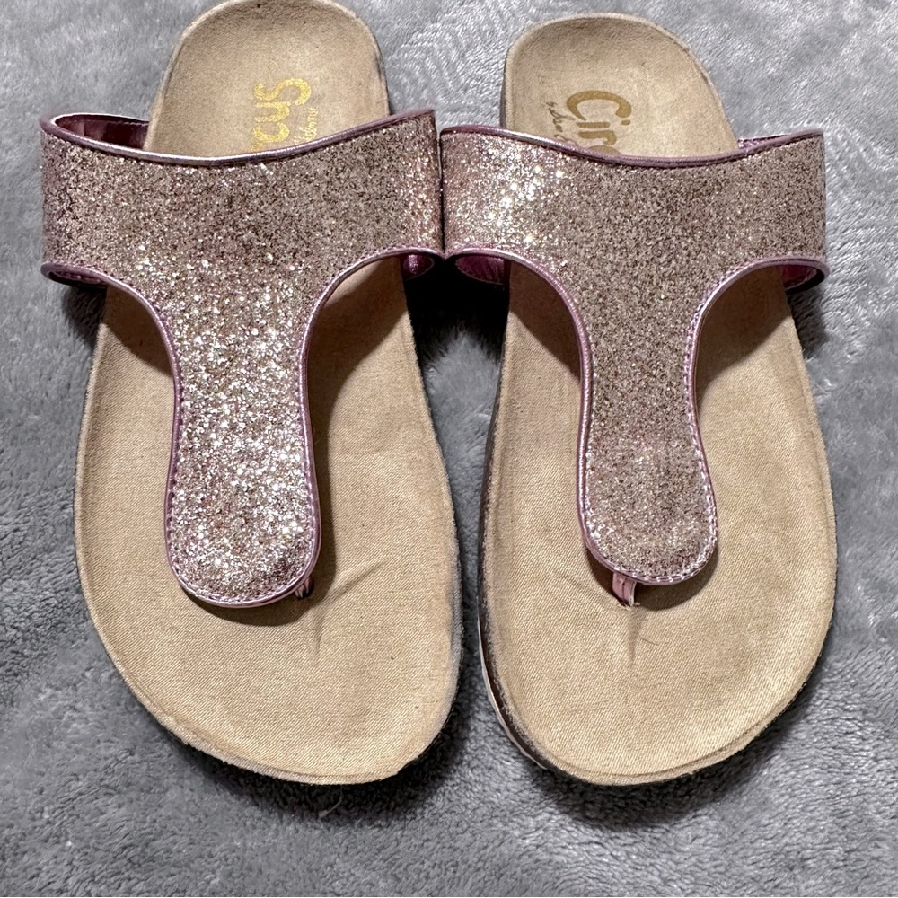 ❤️ $10 Flash Sale Circus by Sam Edelman Girls Aura Pink Thong Sandals